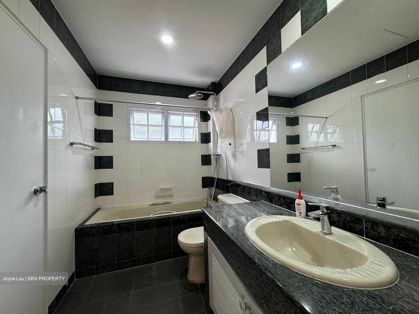 Holland Grove Road (D10), Detached #496447491